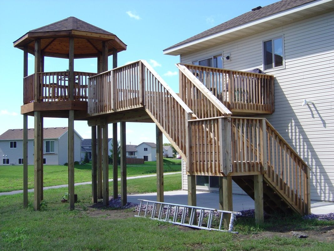 Deck with special risen sitting space., decks, porches, deck, porch, home remodel, home addition