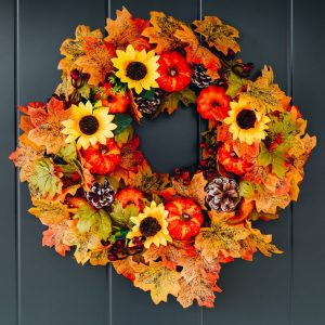 Show a wreath on a door, fall decor, thanksgiving, thanksgiving makeover, home remodel